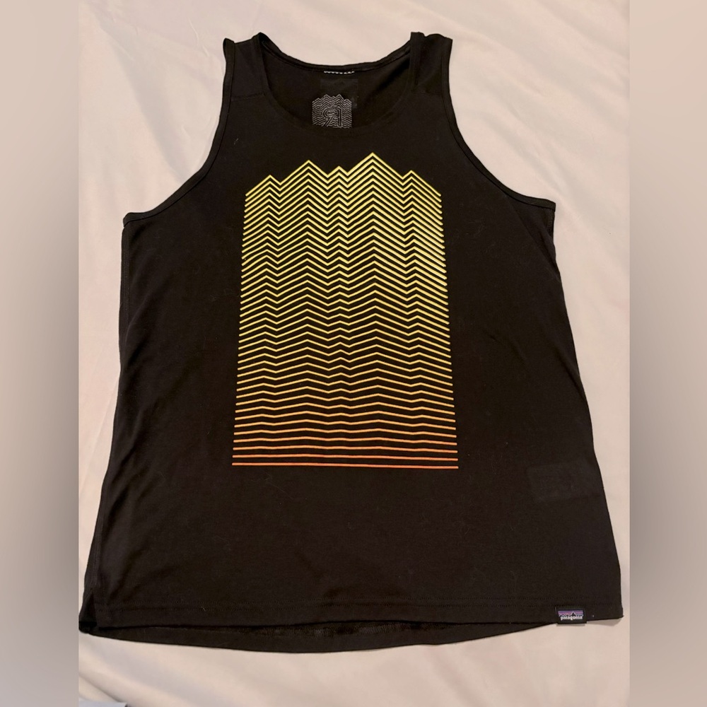 Patagonia Black RTW Active Tank Top Size Medium - Picture 1 of 6